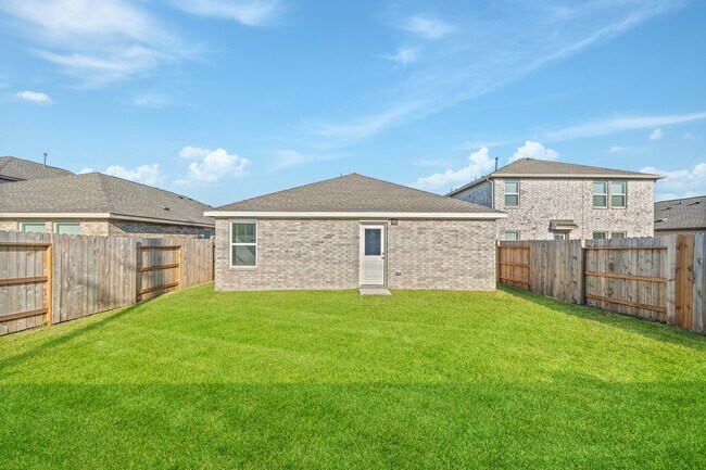 Building Photo - 3033 Dawn Sound Dr