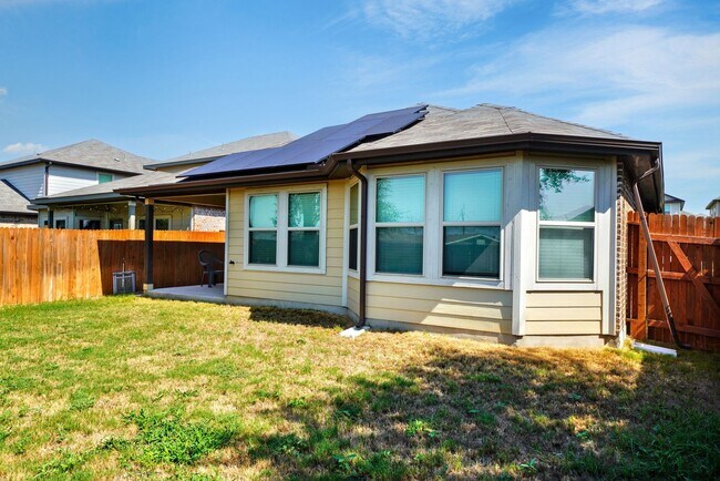 Building Photo - Gorgeous 4-Bedroom Home in Westpointe East...