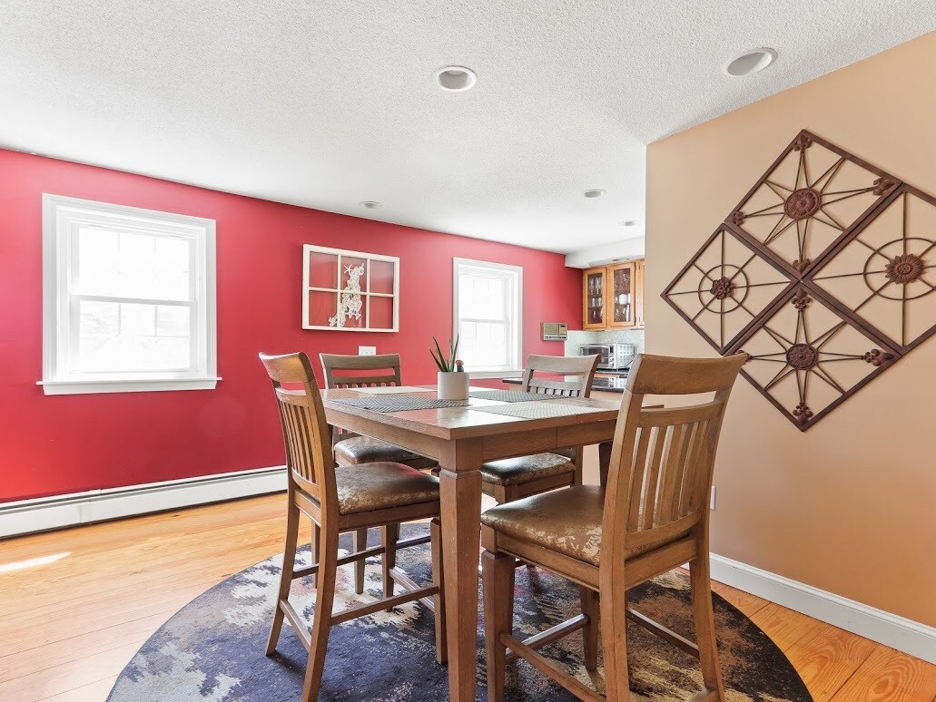 Building Photo - 491 Spring St