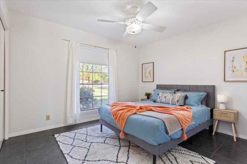 Building Photo - 12205 Midland Walk