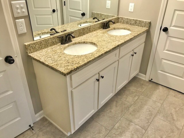 Building Photo - 5528 Riverstone Dr