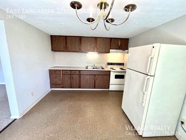 Building Photo - 308 E Lancaster St