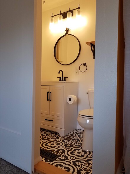 1 of 3 Bathrooms - 3702 Pembroke St