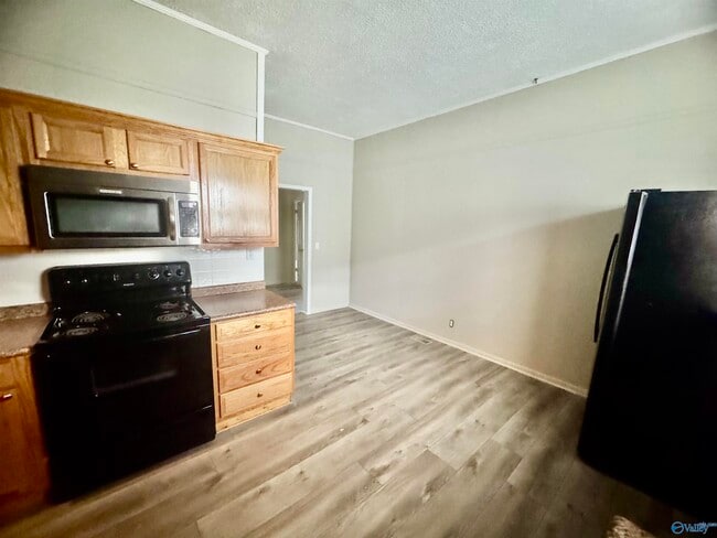 Building Photo - 1109 Humes Ave NE