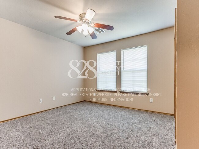 Building Photo - 2909 Line Dr