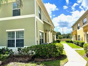 Building Photo - 9741 Trumpet Vine Loop