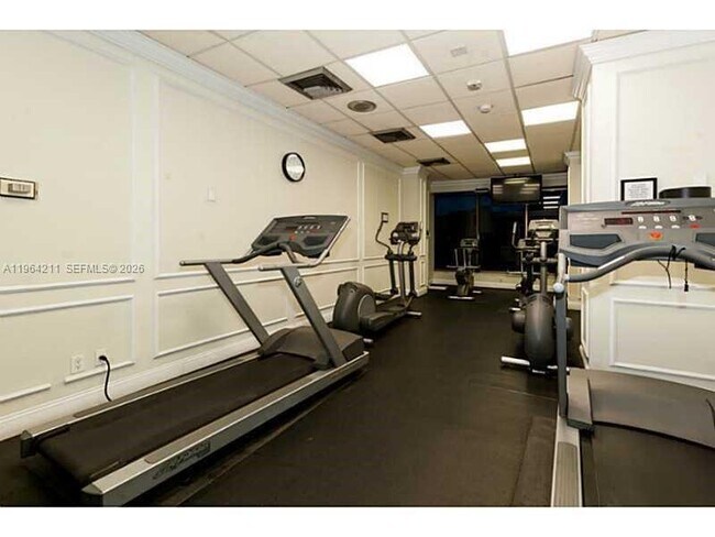 Building Photo - 3180 S Ocean Dr