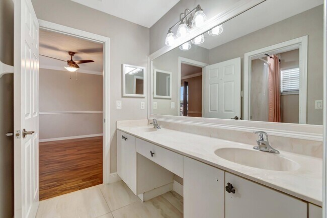 Building Photo - 6788 Hendry Dr