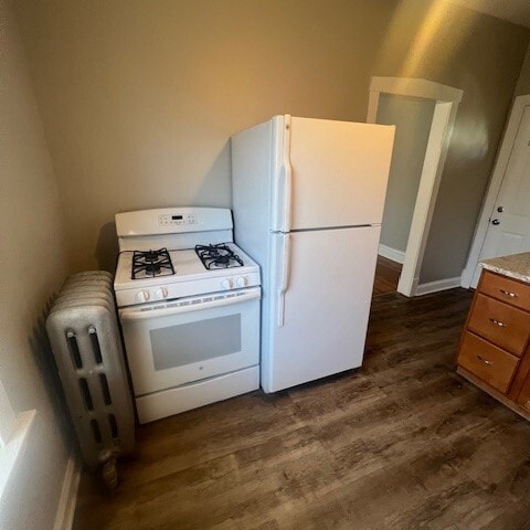 Building Photo - 3845 W Sunnyside Ave