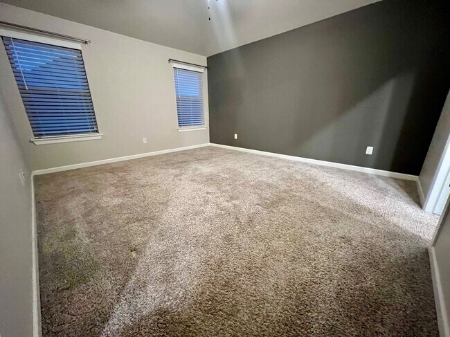 Building Photo - 4116 Palmetto Trail