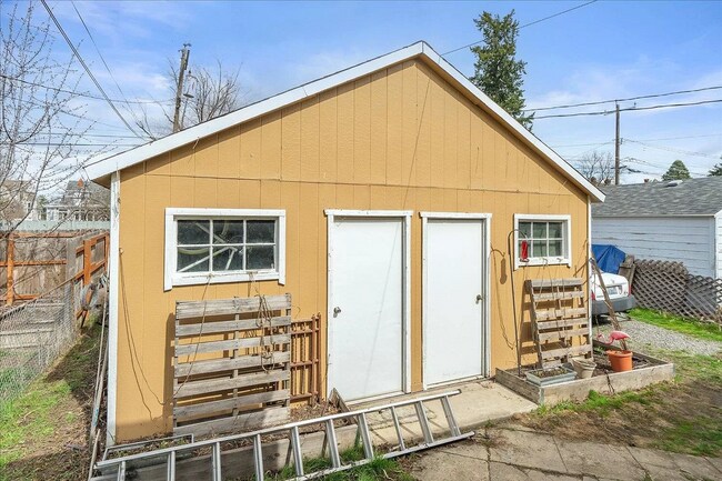 Building Photo - 2722 W Sinto Ave