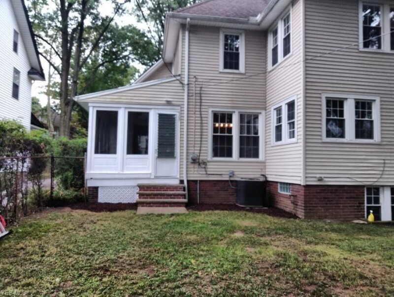Building Photo - 3151 Oak Rd