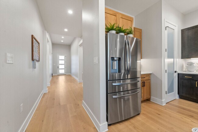 Building Photo - Modern luxury available in Fletcher Ridge