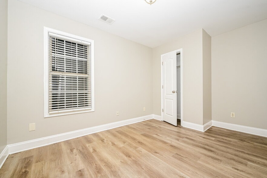 Building Photo - 2328 Reeves Creek Rd