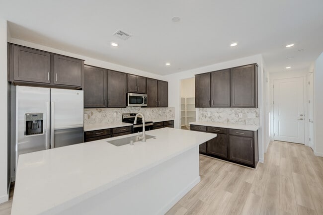 Building Photo - 1533 Melodic Lark Dr