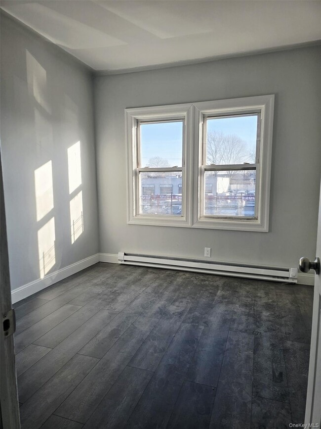 Building Photo - 211-45 Jamaica Ave