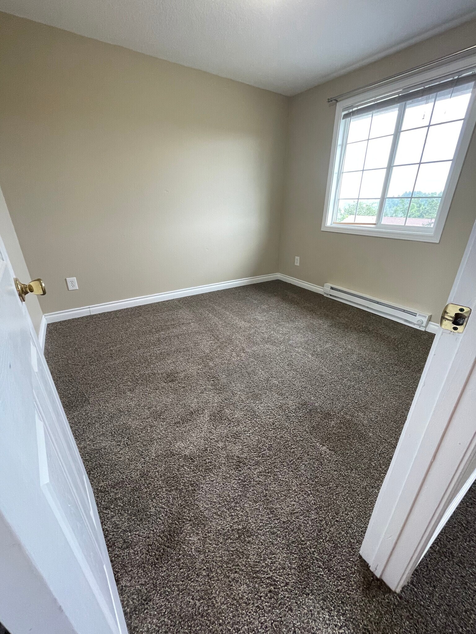 bedroom 3 - 4368 Imperial Dr