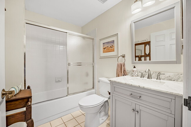 Building Photo - 104 Surfview Dr
