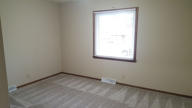 Building Photo - 3718 Convair Ln