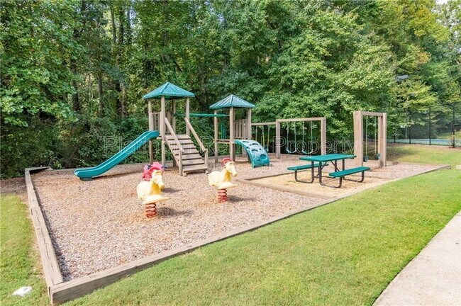 Building Photo - 7115 Red Fox Ln