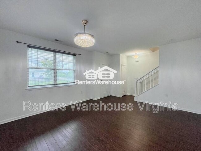 Building Photo - 1713 Dresdon Ln