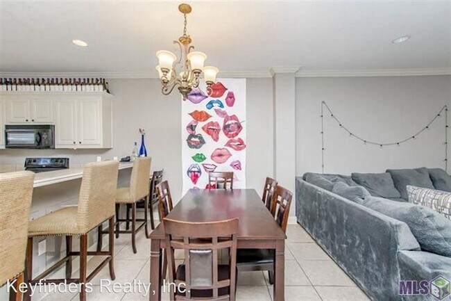 Building Photo - 3 br, 2 bath House - 1502 Harwich Dr., Unit C