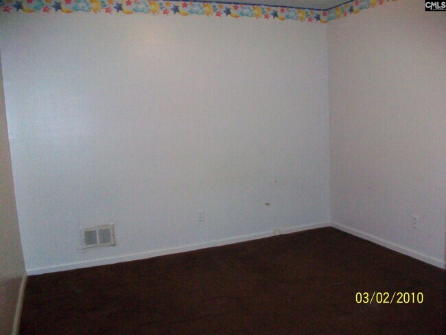 Building Photo - 250 Berryhill Rd