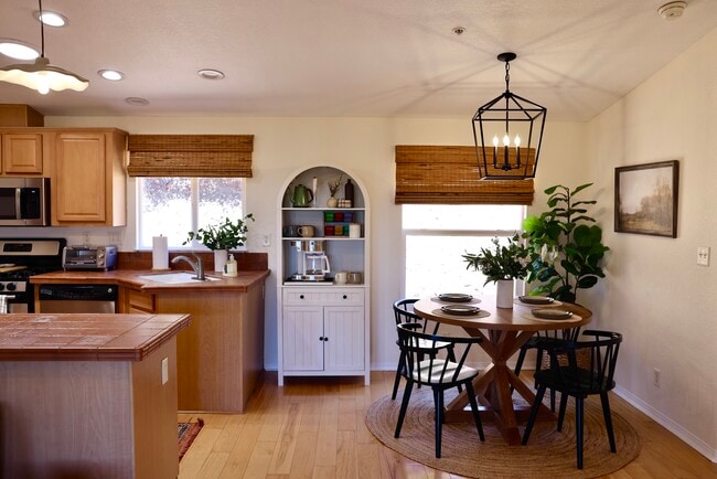 Building Photo - 11611 Alps Way