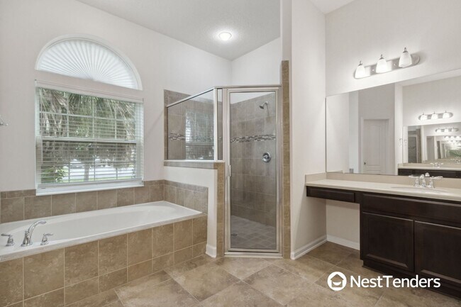 Building Photo - Roses Bluff Home in Yulee!