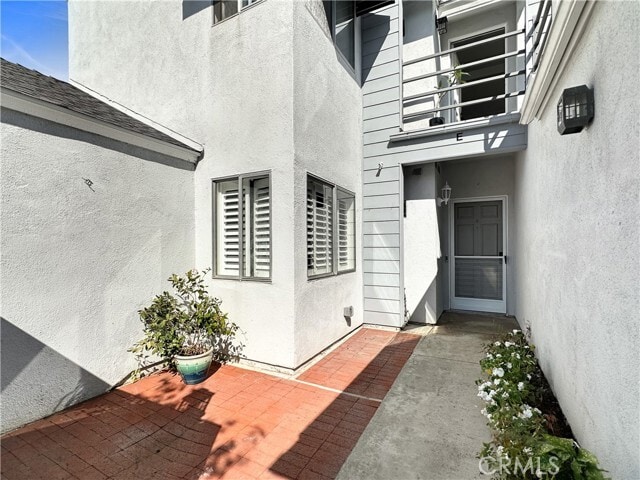 Building Photo - 24412 Lantern Hill Dr