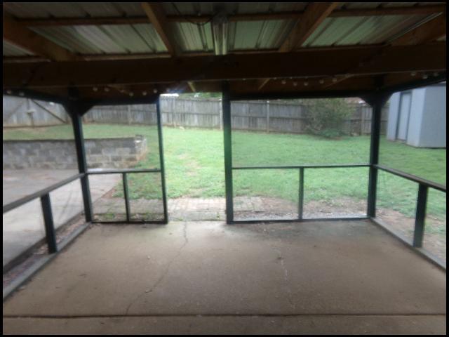 Building Photo - 2704 Timbermist Cir