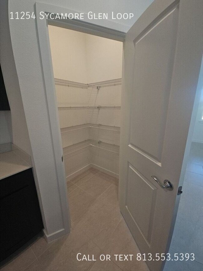 Building Photo - 11254 Sycamore Glen Loop