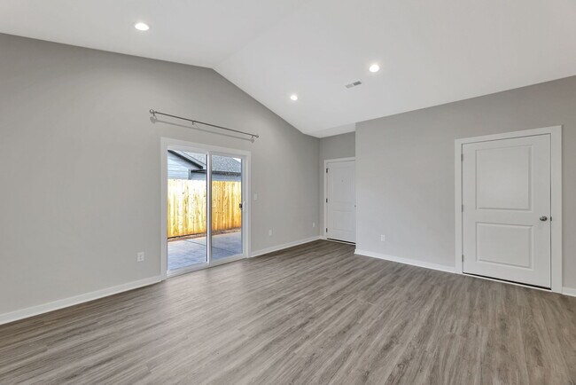 Building Photo - 13432 Haskell Ct