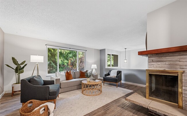 Building Photo - Stunning 4-Bedroom, 2.5-Bath Remodeled Home in Rushmore, Gig Harbor