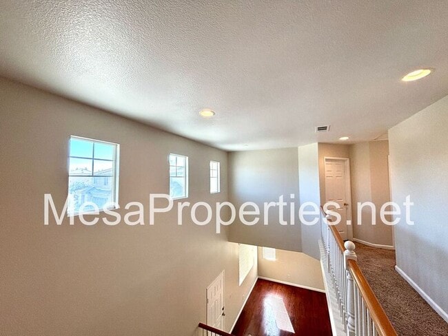 Building Photo - 13720 Thrush Ct