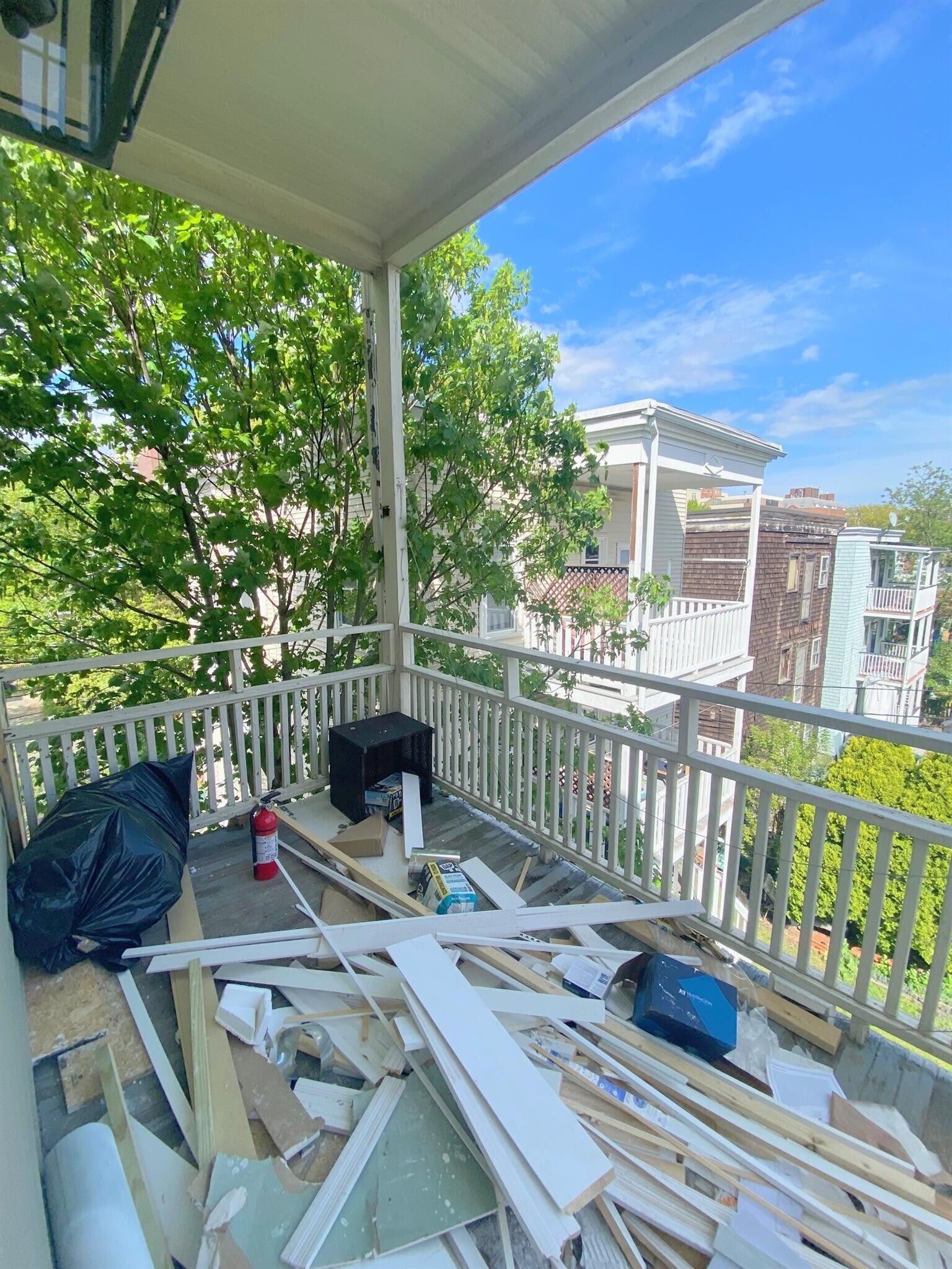 Building Photo - 32 Putnam Ave