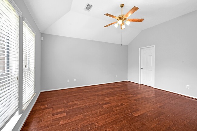 Building Photo - 3102 Millers Oak Ln