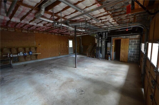 Building Photo - 4064 Stephanie Ct