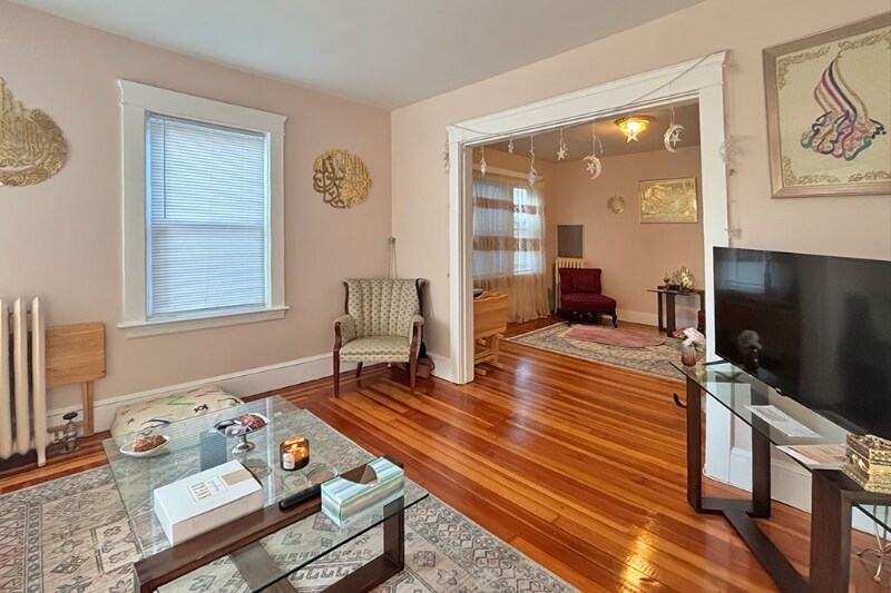 Building Photo - 68 Duncan Ave