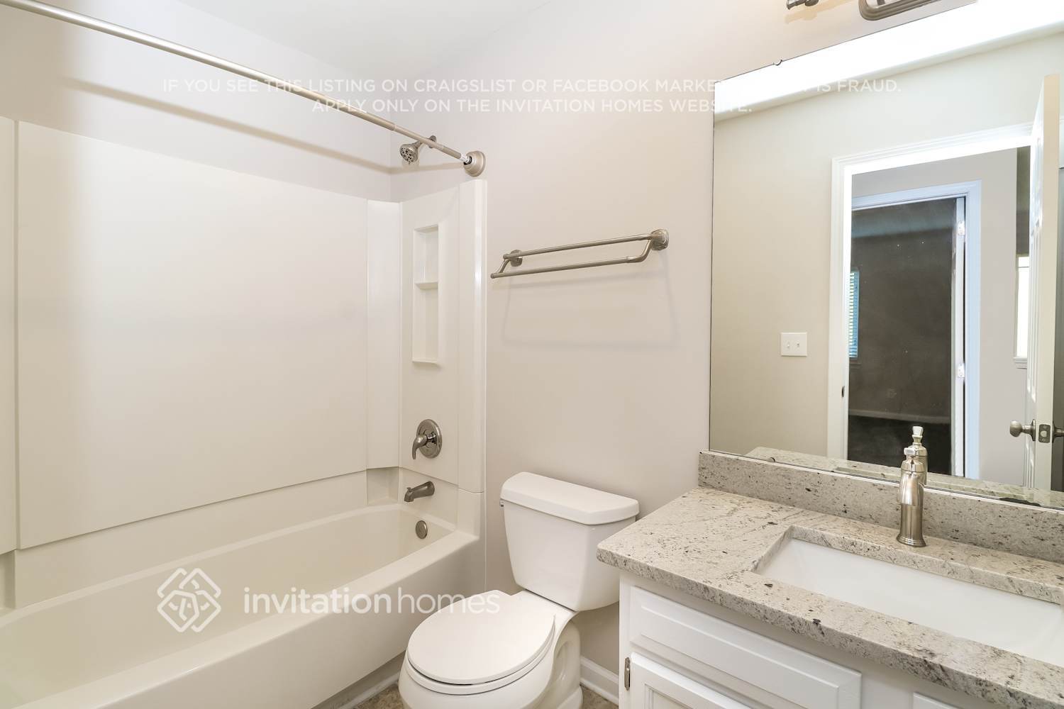 Building Photo - 17311 Commons Crossing Dr