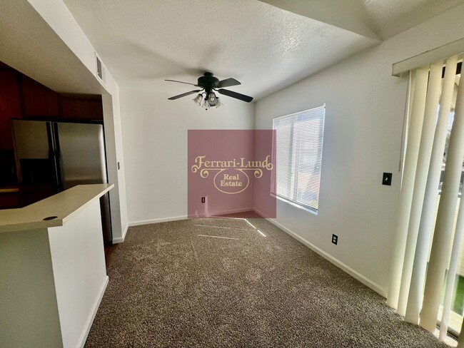 Building Photo - Move in Special!! Upstairs 2 bedroom condo...