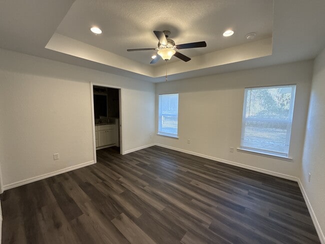 Building Photo - 235 Locust Pass Cir