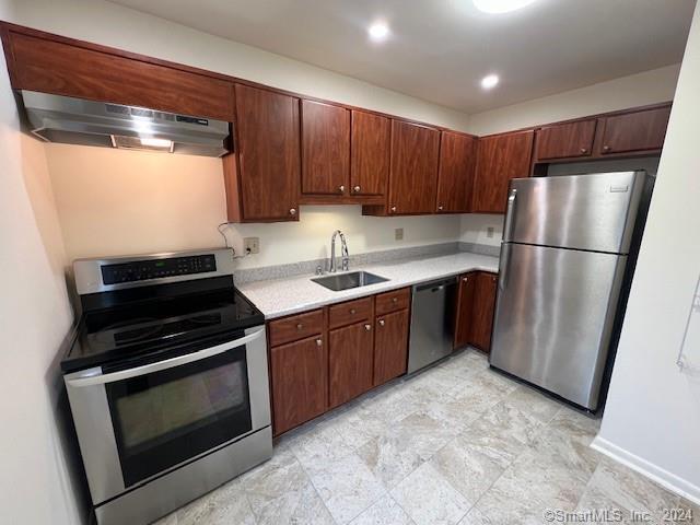 Building Photo - 2437 Bedford St