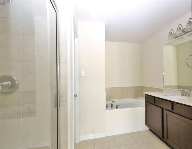 Building Photo - 3504 Cortona Ln