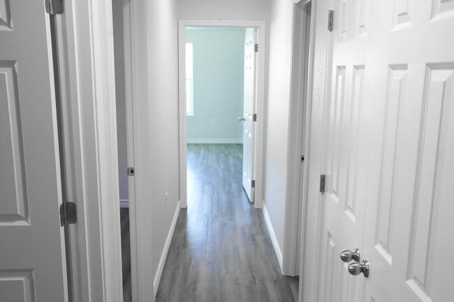 Building Photo - 201 Appalachian Trl