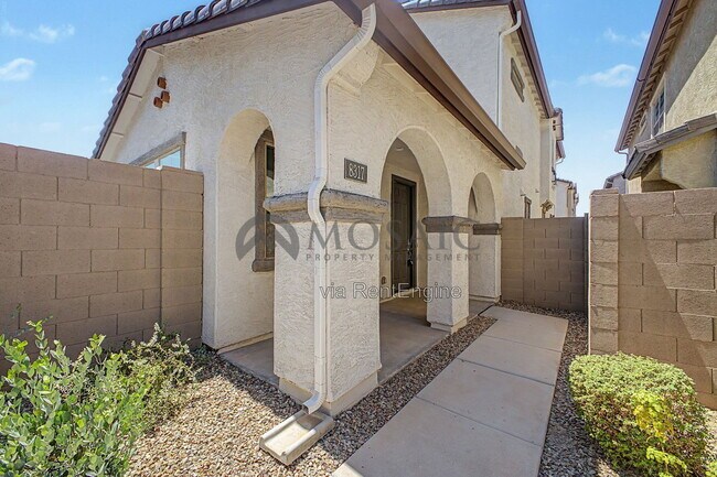 Building Photo - 8317 E Impala Ave
