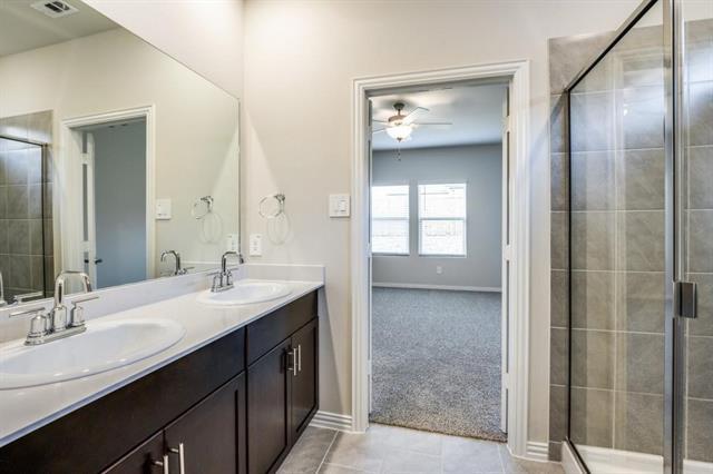 Building Photo - 5114 Bonanza Dr