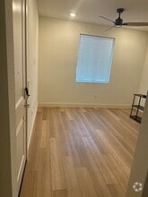 Building Photo - 5545 Oberon Ave