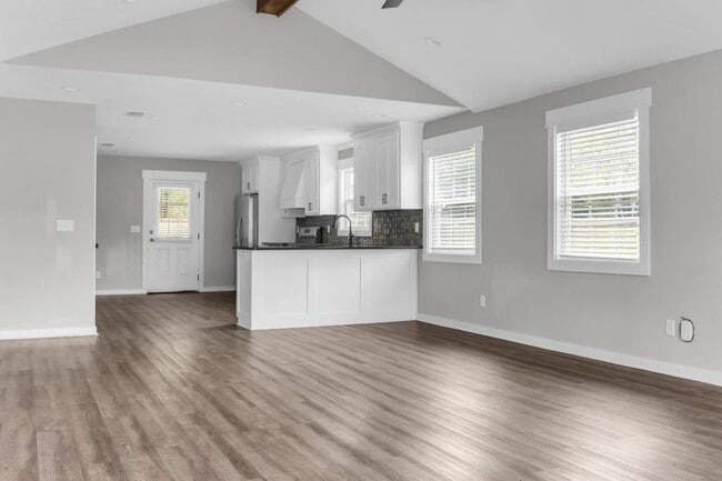 Building Photo - 1716 N Troup St