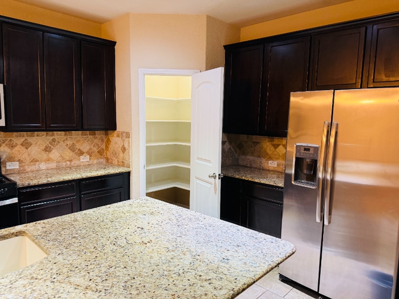 Building Photo - 6723 Indian Lodge